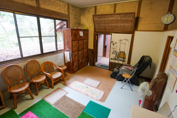 稲荷温泉 　岐阜県 瑞浪市 稲津町