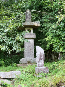 不動辻の常夜燈と馬頭観音　岐阜県 瑞浪市 日吉町深沢