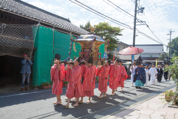 神明・白山神社　例祭