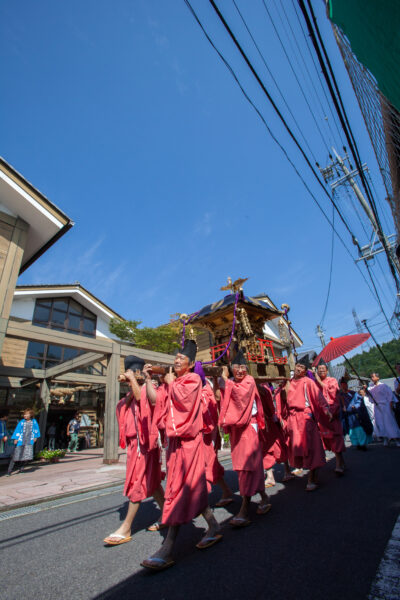 神明・白山神社　例祭