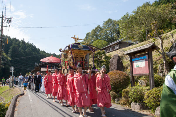 神明・白山神社　例祭