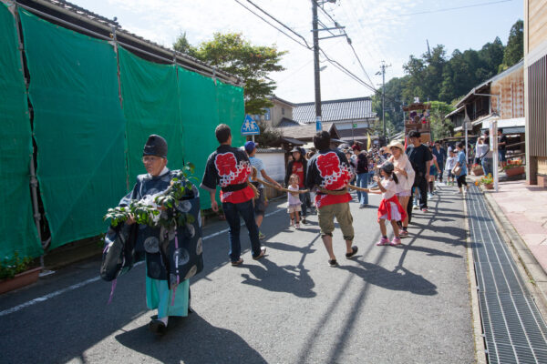 神明・白山神社　例祭