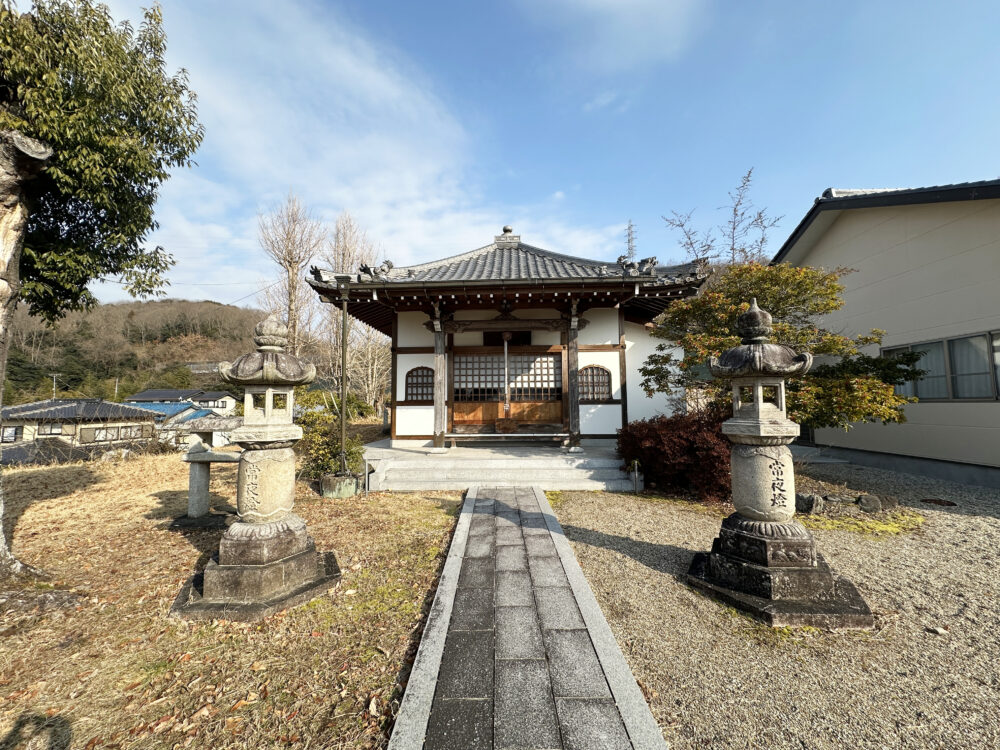 定林寺跡　観音堂