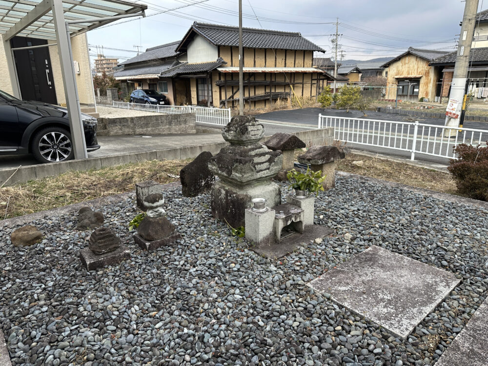 永松寺-土岐光行の墓